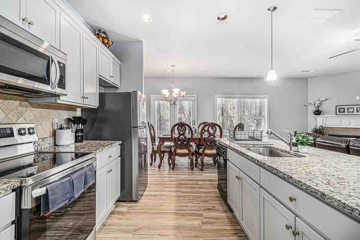 225 Green Bridge Ct - Photo 5 of 15