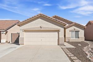 featured image of 8146 E Onza Ave