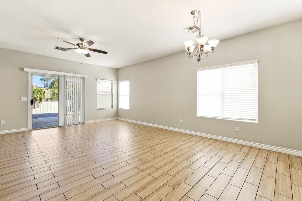 8146 E Onza Ave - Photo 4 of 16
