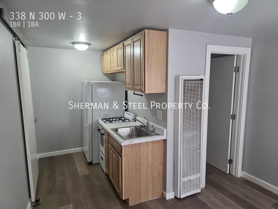 338 N 300 W #3 - Photo 4 of 12