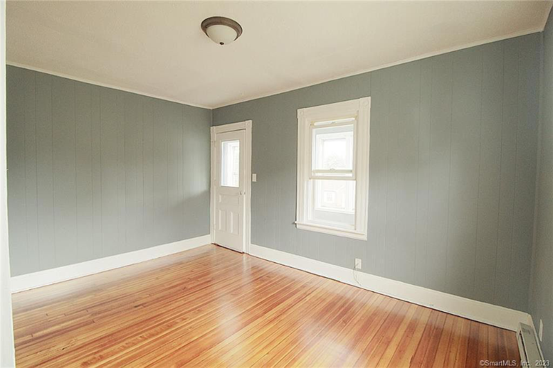 42 Derby St #2 - Photo 7 of 14