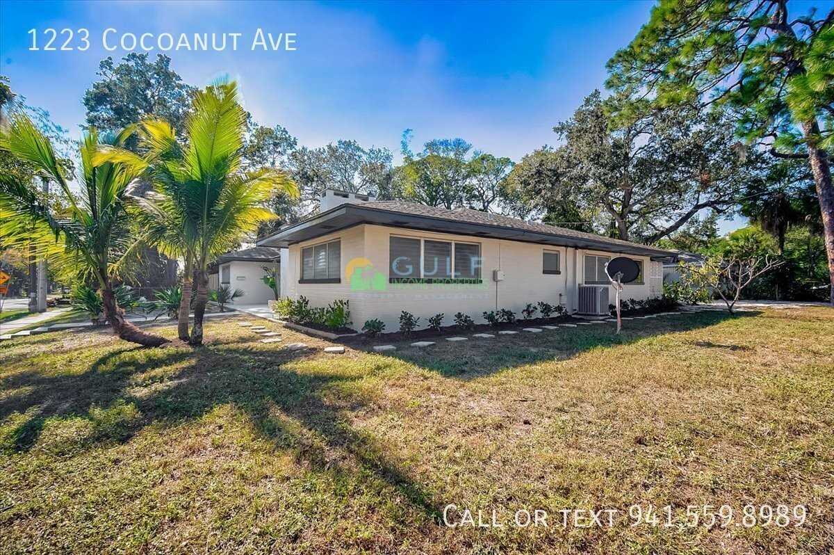 1223 Cocoanut Ave - Photo 2 of 14
