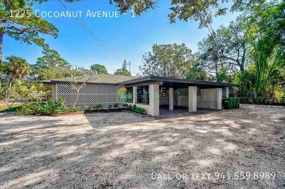 1225 Cocoanut Ave - Photo 4 of 19