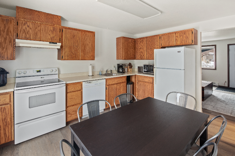 13 Martha Rd #4 - Photo 7 of 13