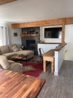 featured image of 1019 2nd St W #1
