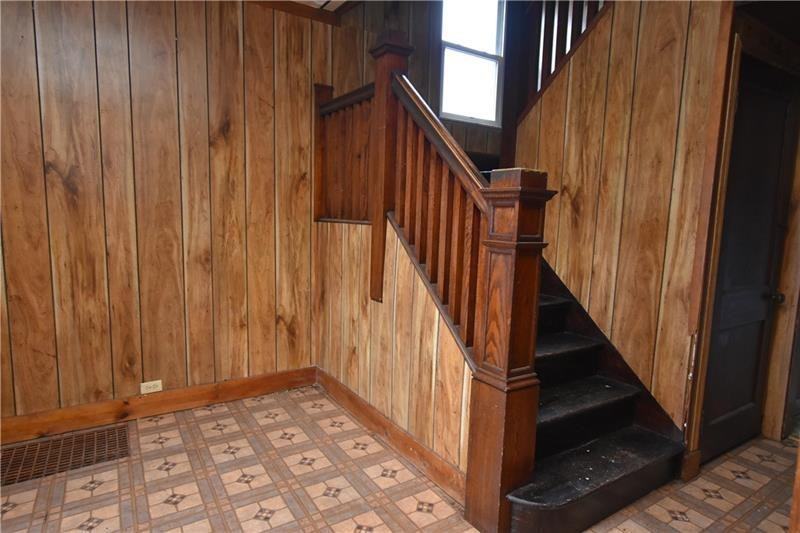 140 Saint Joseph St - Photo 6 of 13