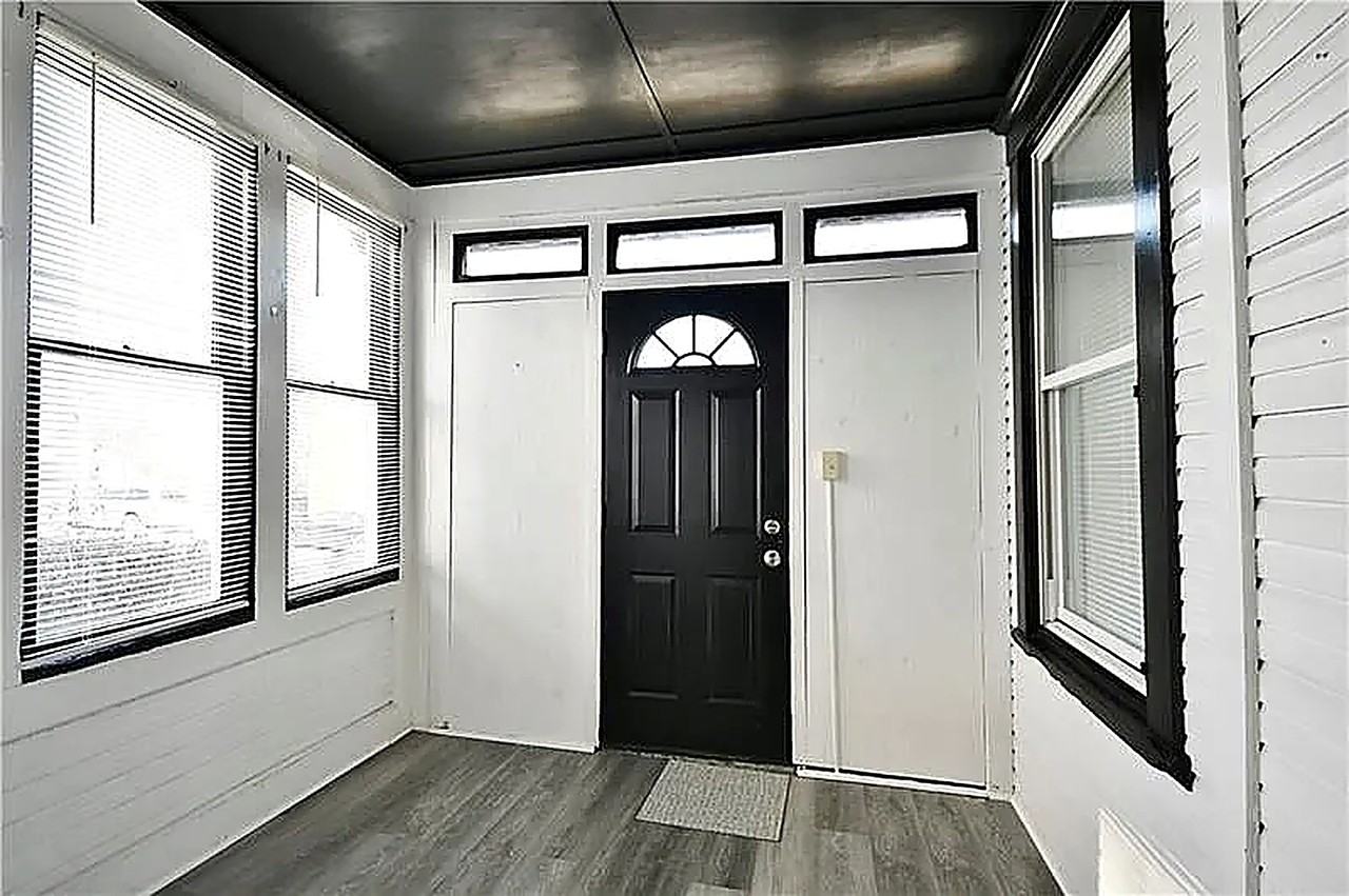 424 Wilson Ave - Photo 2 of 14