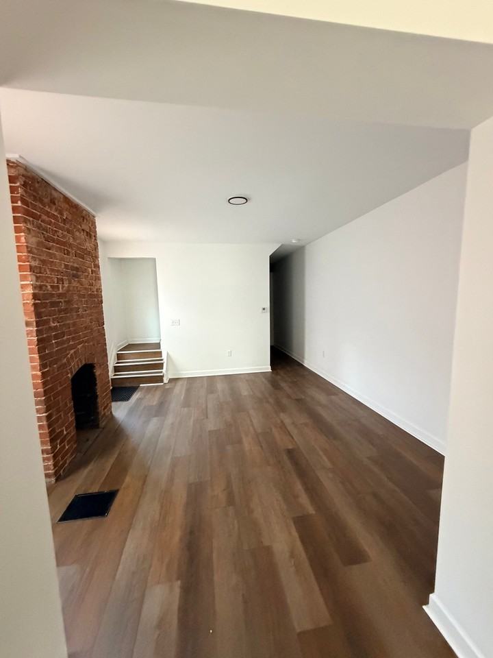 466 N Garfield Ave #466 - Photo 5 of 11
