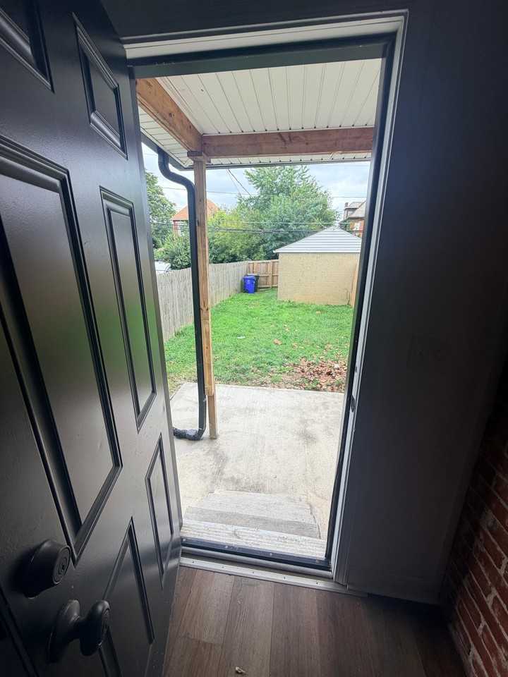466 N Garfield Ave #466 - Photo 6 of 11