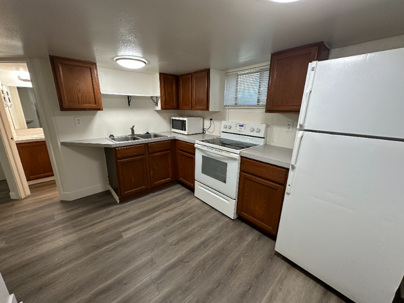 1123 14th Ave - Photo 5 of 17