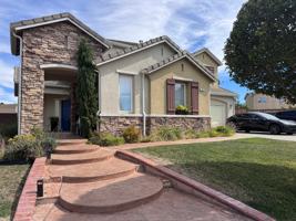 featured image of 66 Redhead St