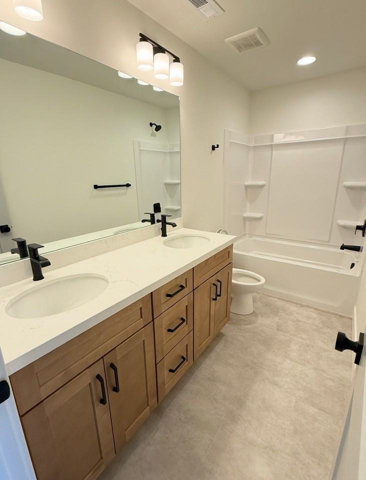 130 Sw - Photo 3 of 9