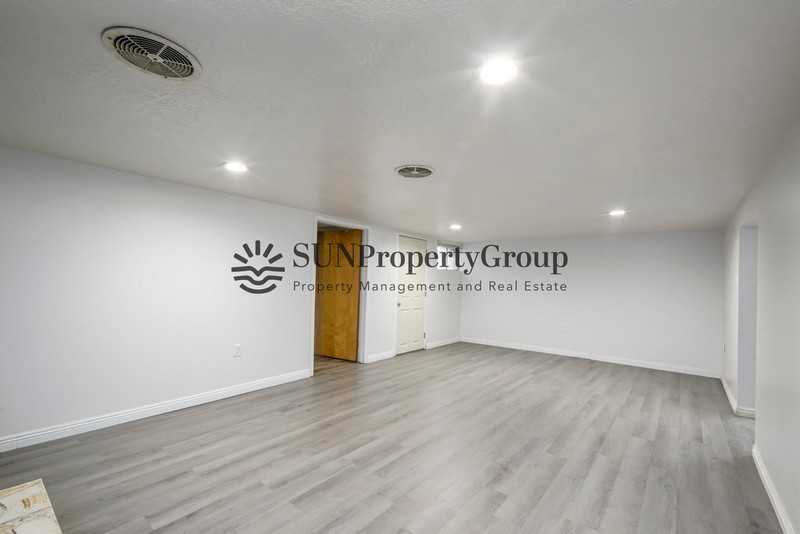 3130 Sw #2 - Photo 4 of 12