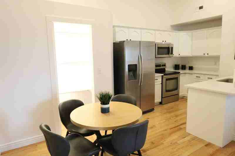 208 Sw #48 - Photo 2 of 13