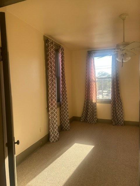 3744 Willow Ave - Photo 4 of 11