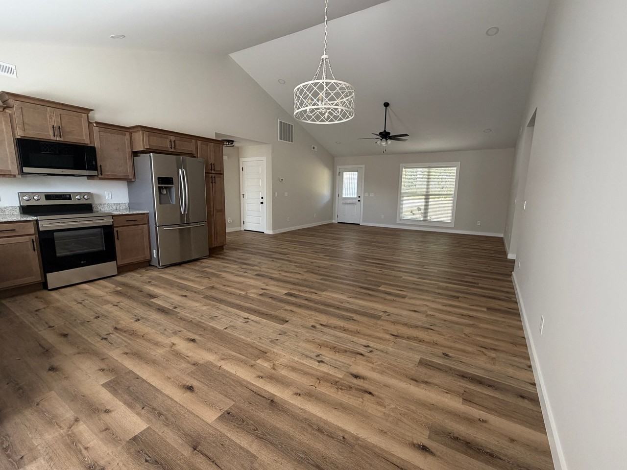 1800 Burgess School Rd - Photo 5 of 20
