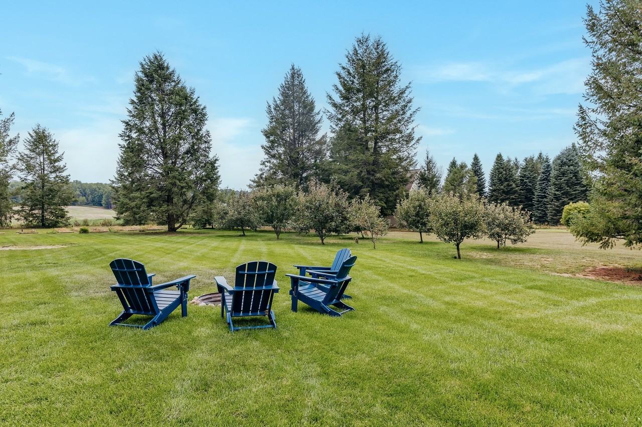 553 Strohm - Photo 4 of 20