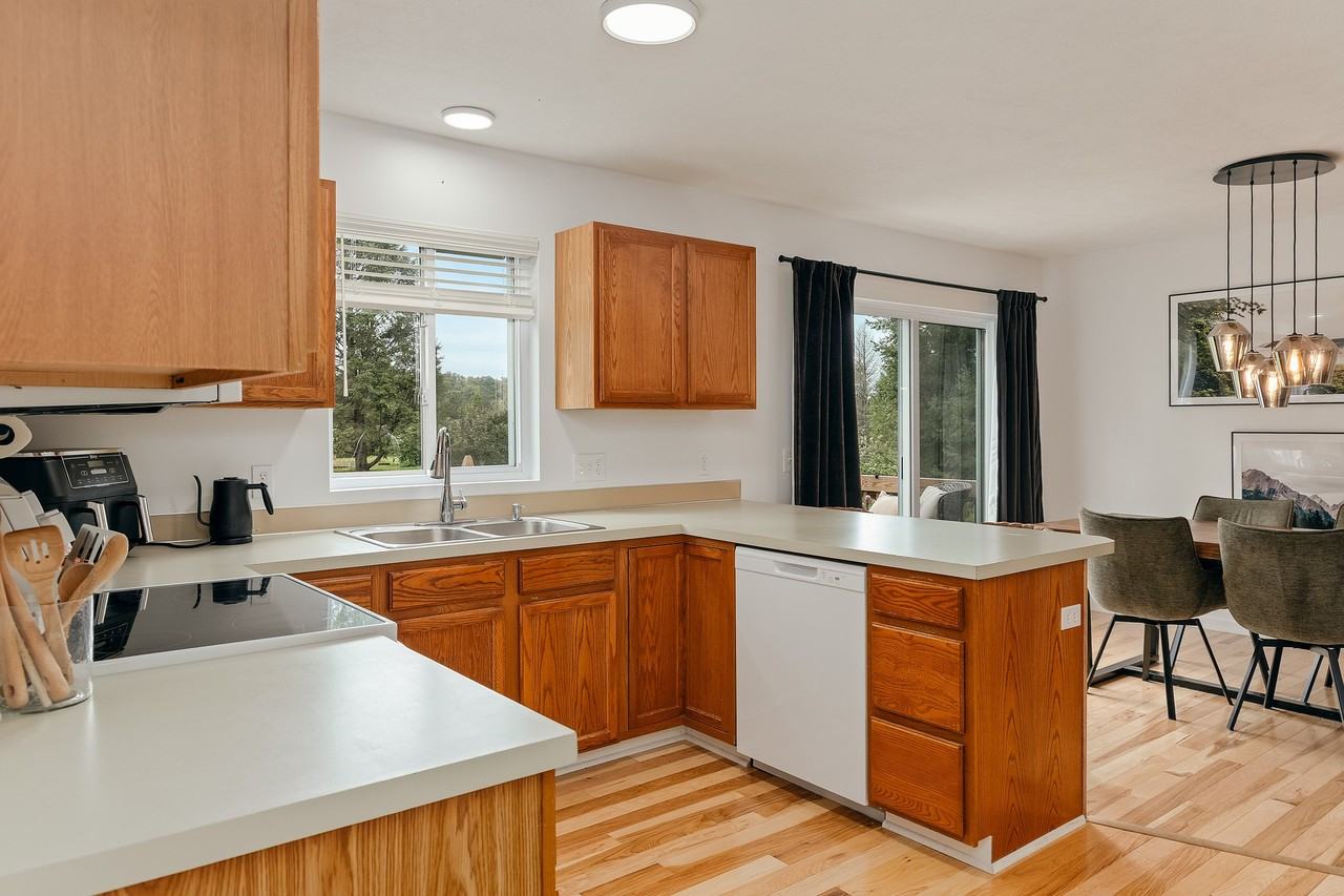 553 Strohm - Photo 6 of 20