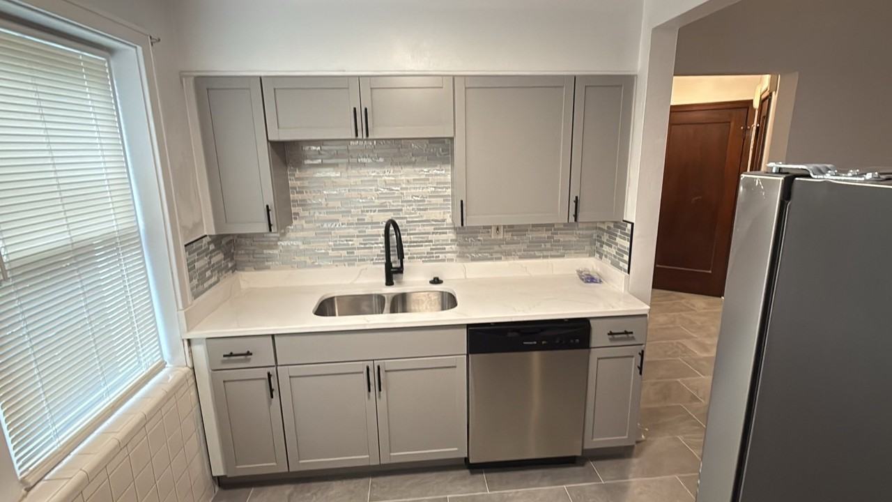 5470 Loughborough Ave #2E - Photo 4 of 18