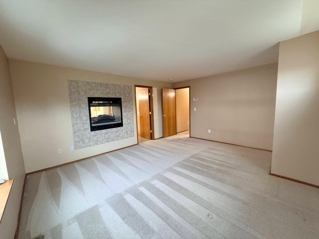 1042 Duvall Pl Ne - Photo 7 of 20