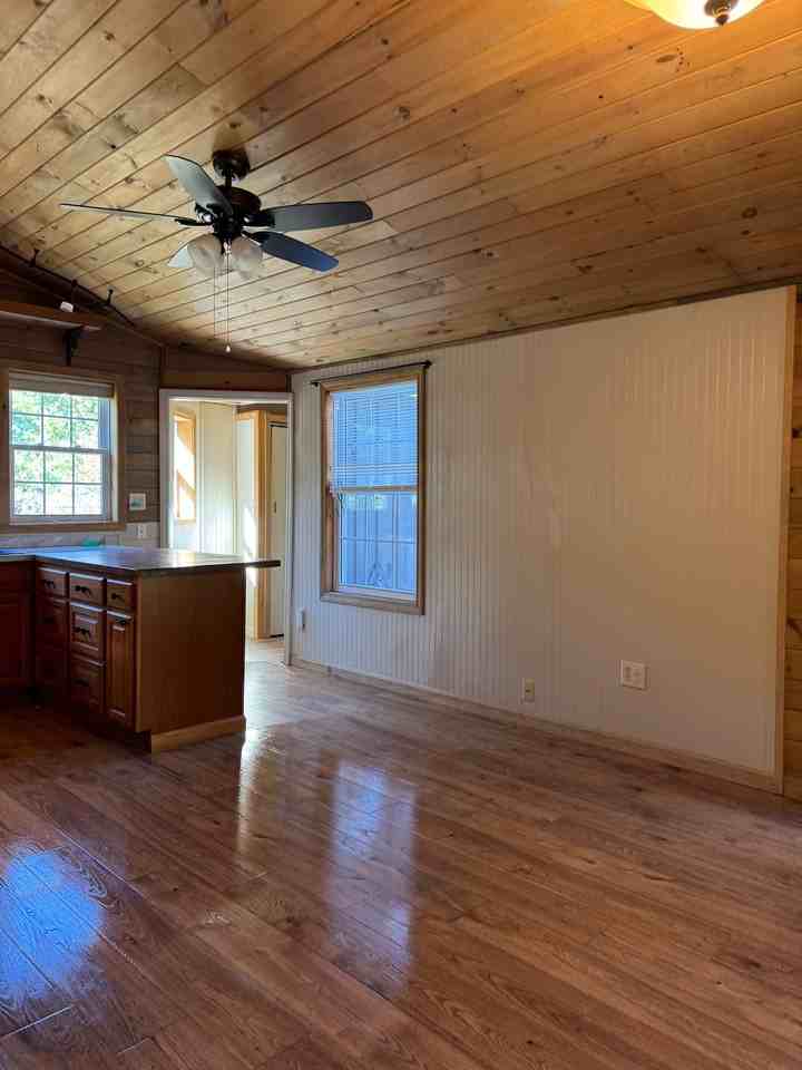 194 Swamp Rd - Photo 7 of 26