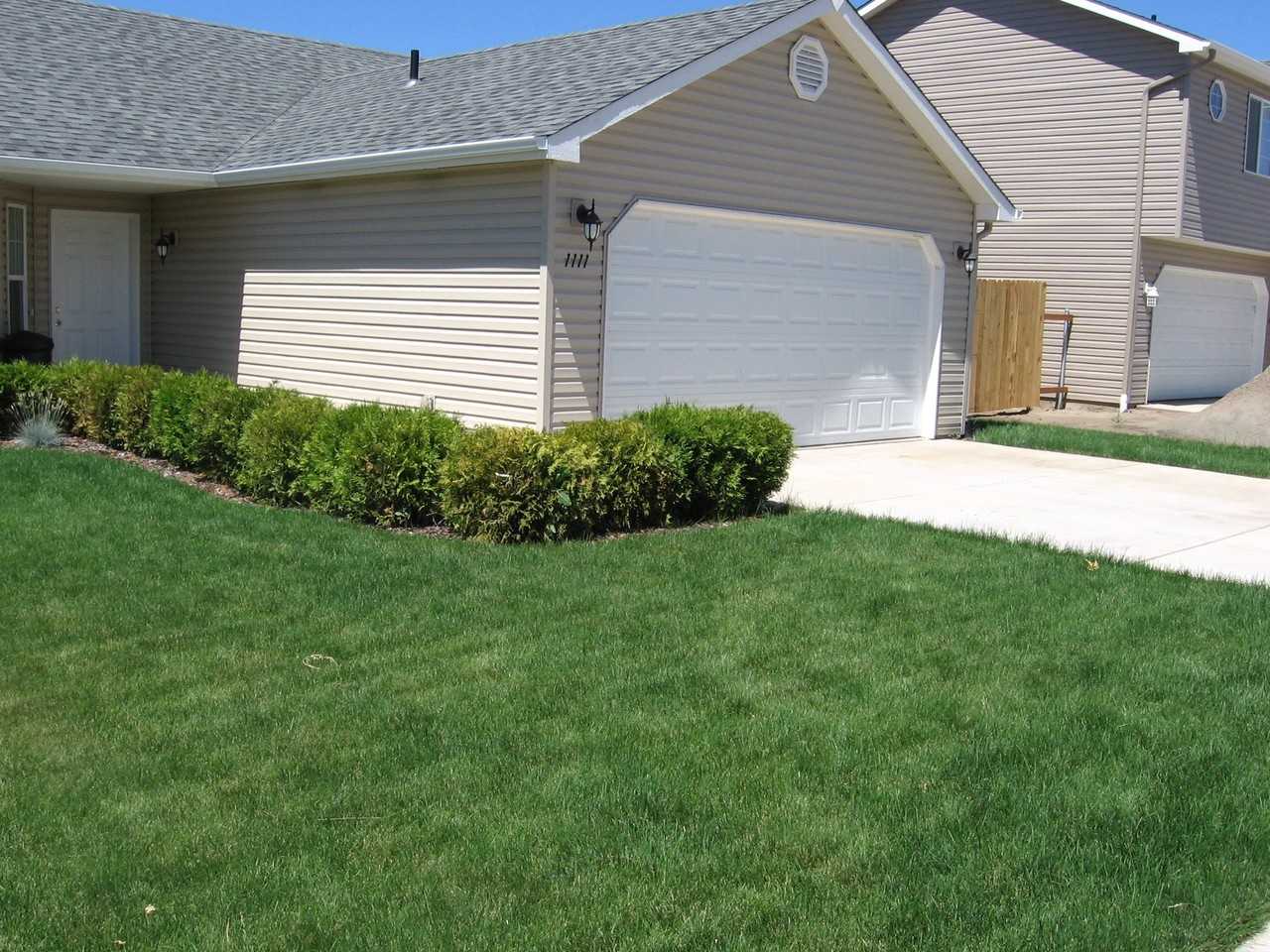1111 Edna St - Photo 2 of 16