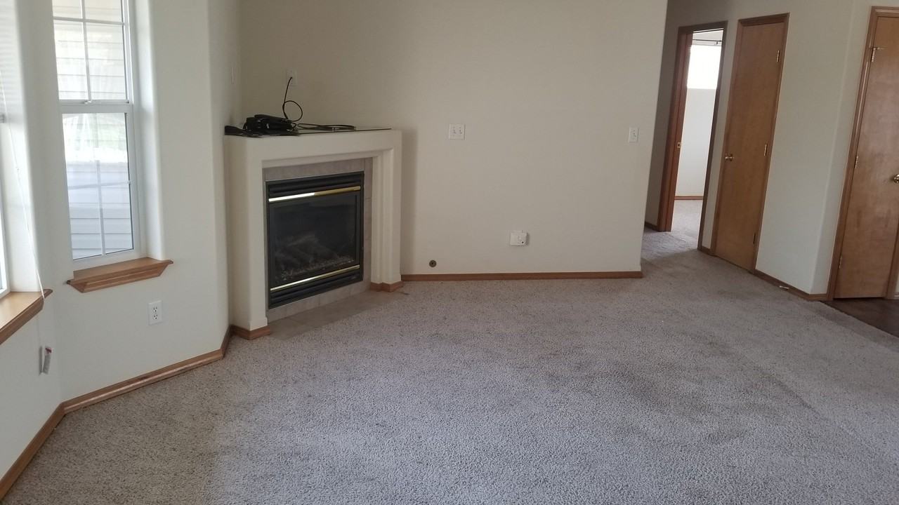 1111 Edna St - Photo 6 of 16