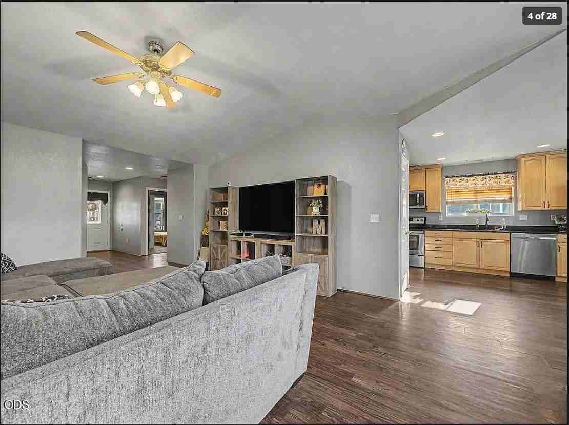 2348 James Martin Ct - Photo 3 of 17