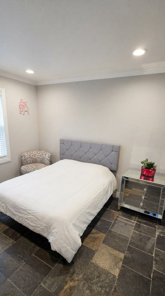 27692 Emerald - Photo 2 of 3