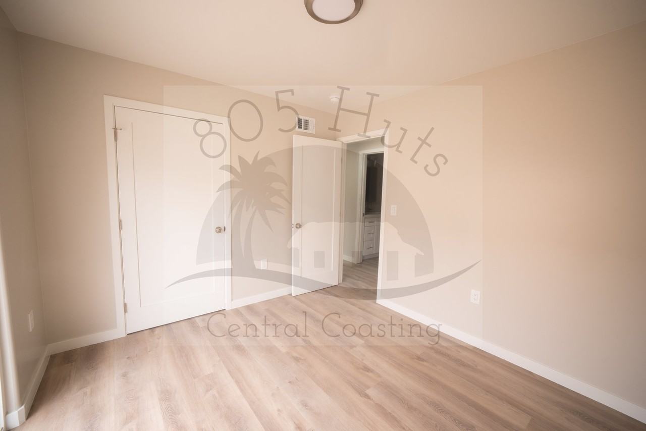 486 Crescent Ave #MAIN - Photo 3 of 9