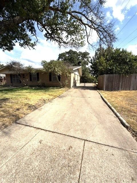 6100 Haden Dr - Photo 2 of 16