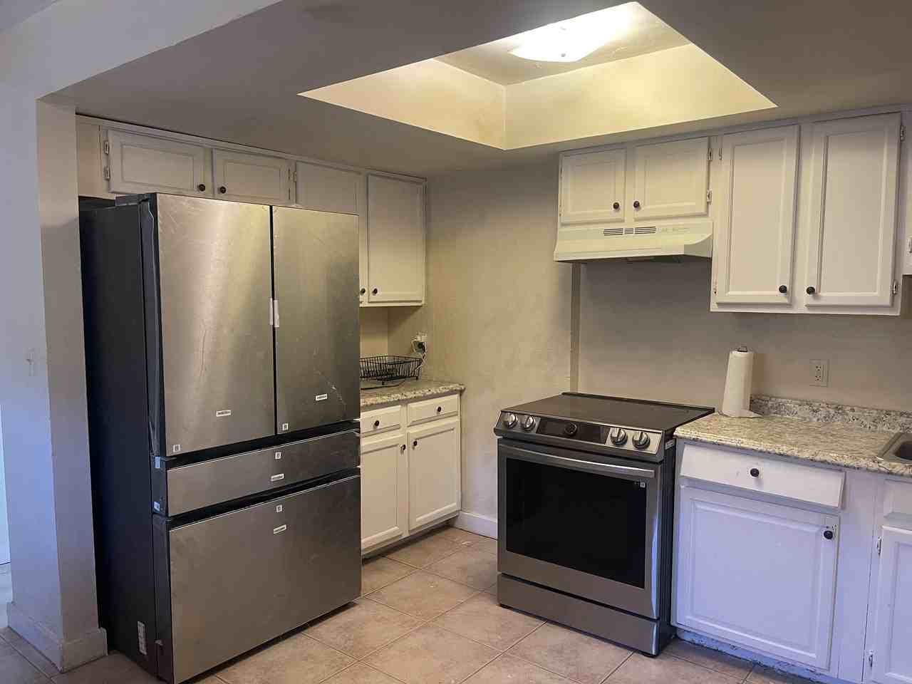 2421 11th St S - Photo 3 of 3