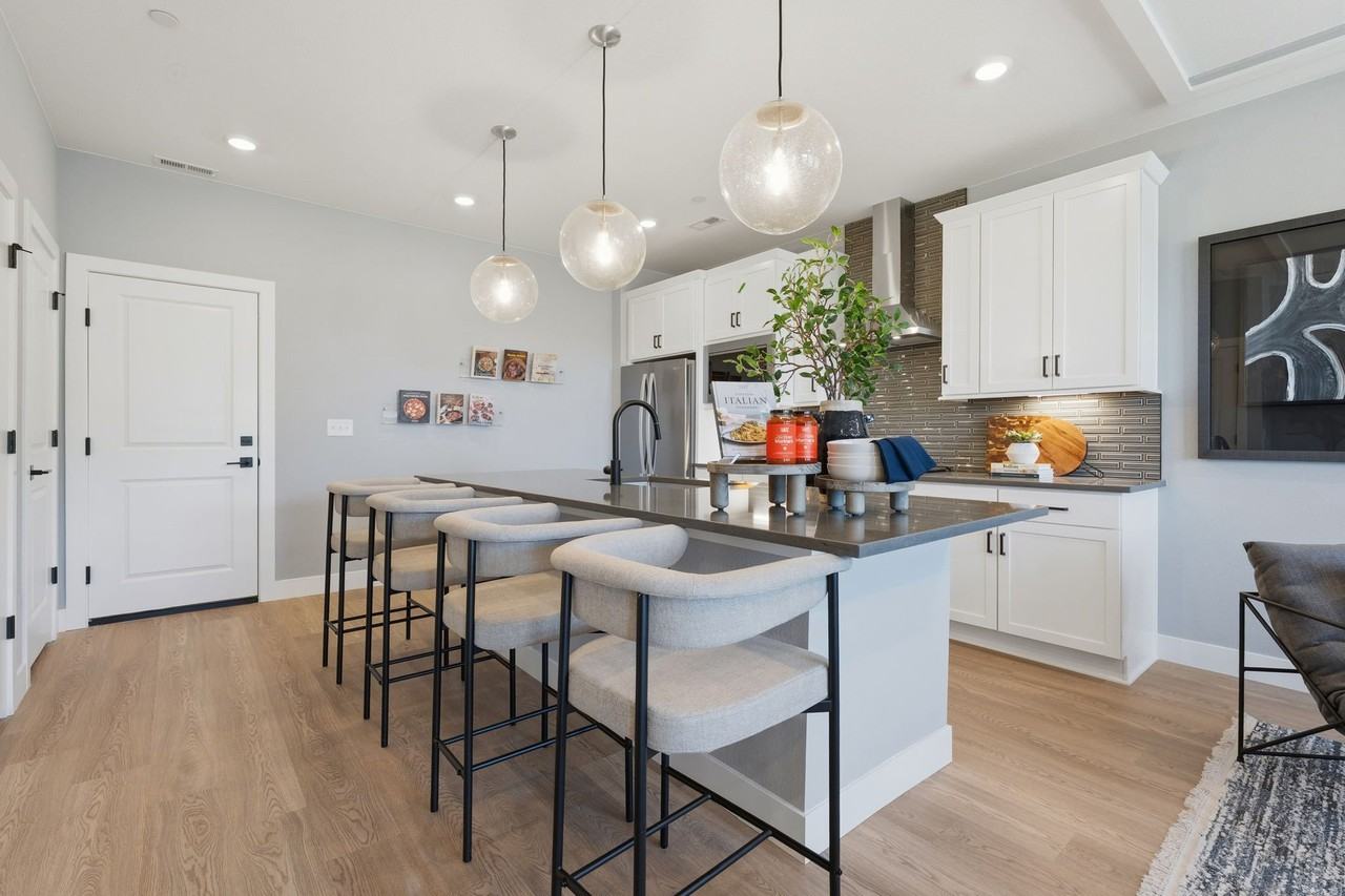 938 Nettle Ln - Photo 4 of 17