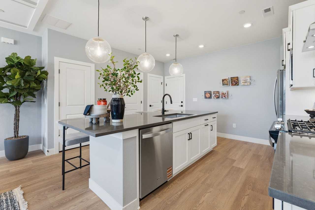 938 Nettle Ln - Photo 5 of 17