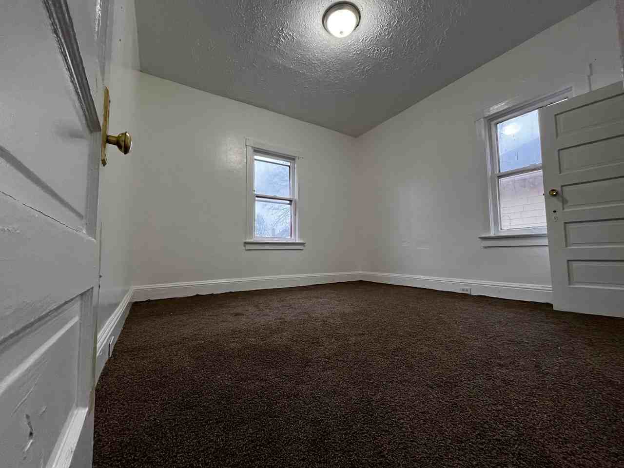547 E 108th St - Photo 5 of 8