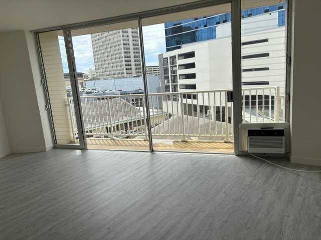 750 Amana St #612 - Photo 3 of 5