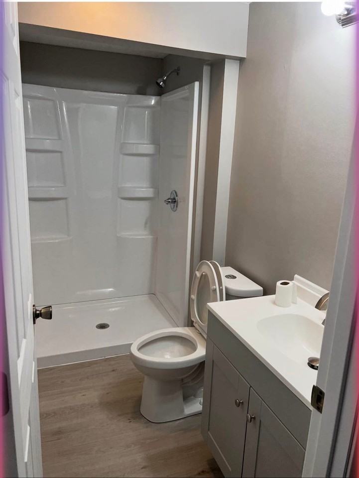 8422 Brunswick Ct N - Photo 6 of 14