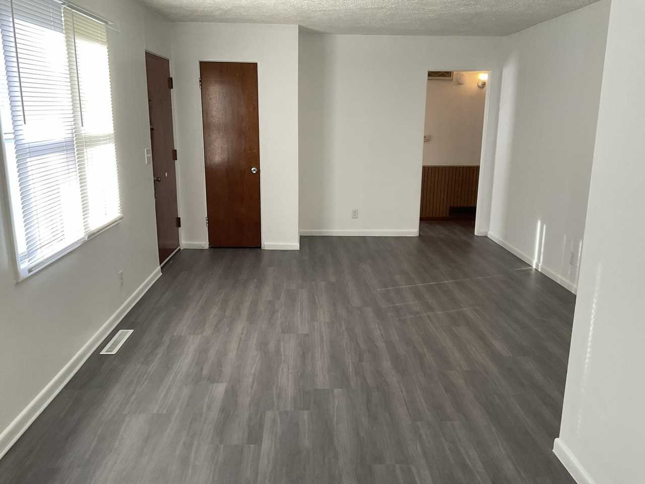 671 S 69th St - Photo 5 of 20