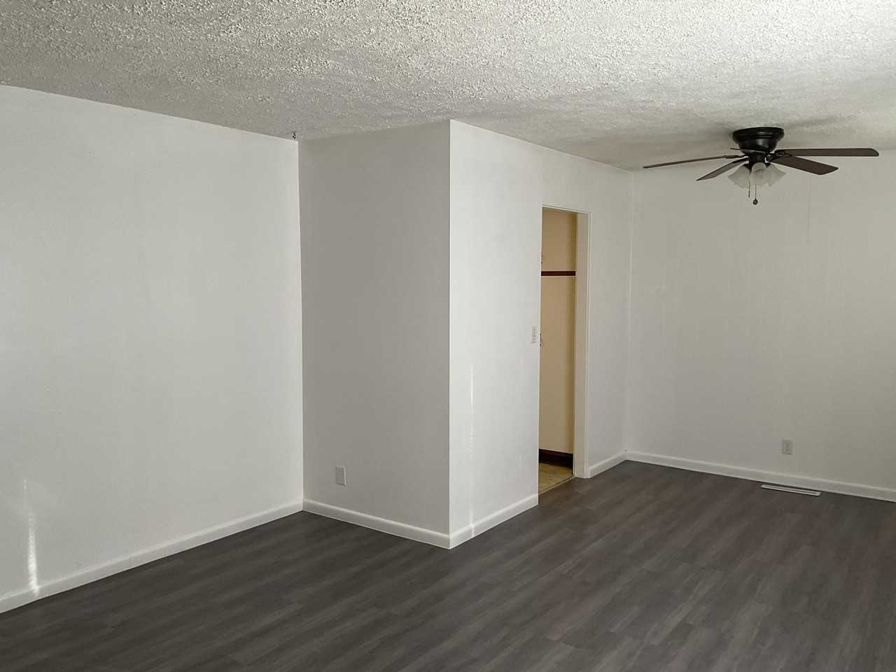 671 S 69th St - Photo 6 of 20