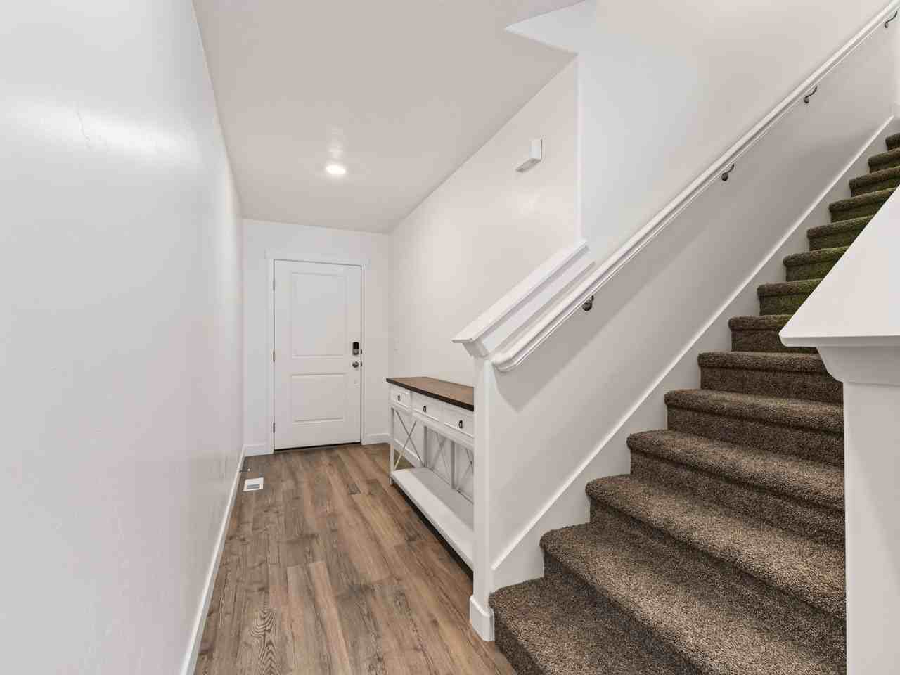 1721 E Albion Dr - Photo 3 of 20