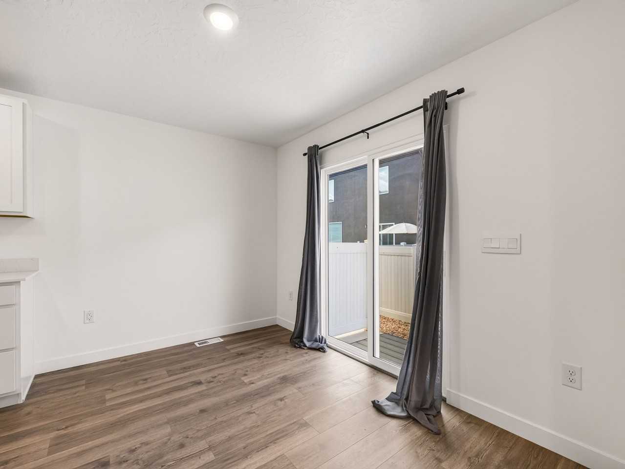 1721 E Albion Dr - Photo 6 of 20