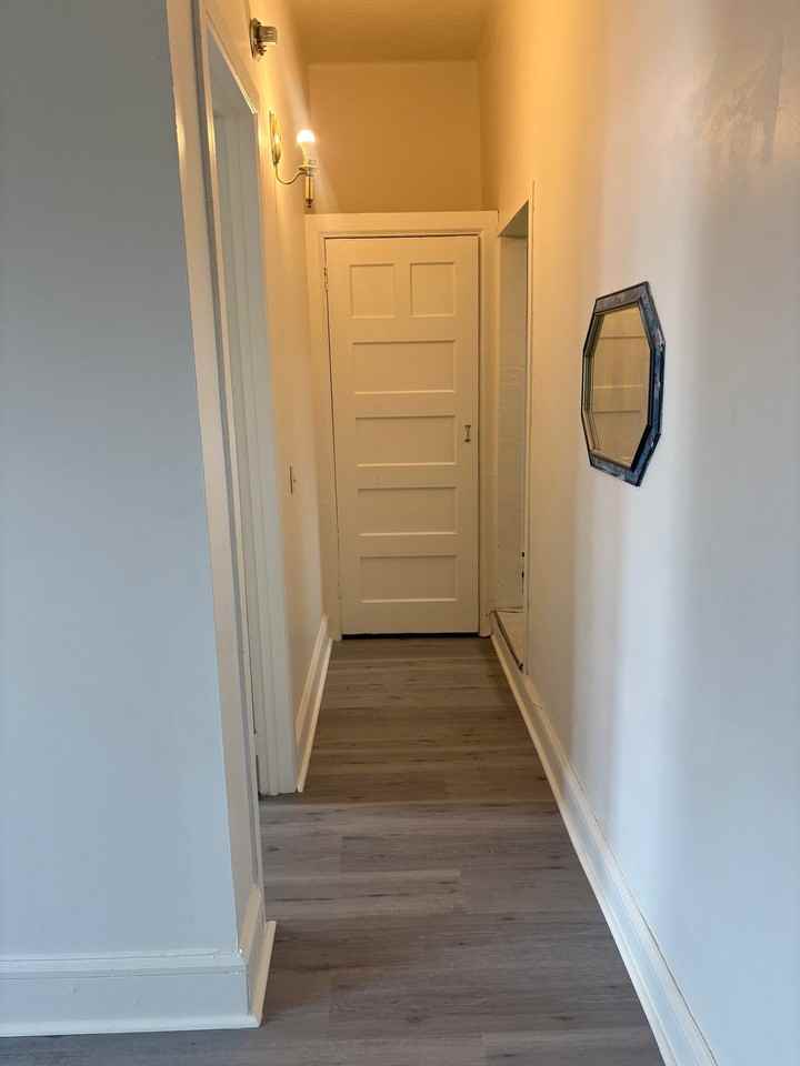79 4th St #4 - Photo 6 of 17