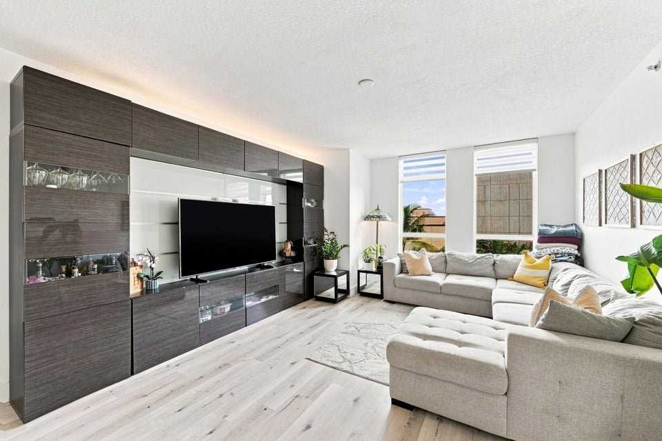 610 W Las Olas Blvd Apt 416n - Photo 2 of 6