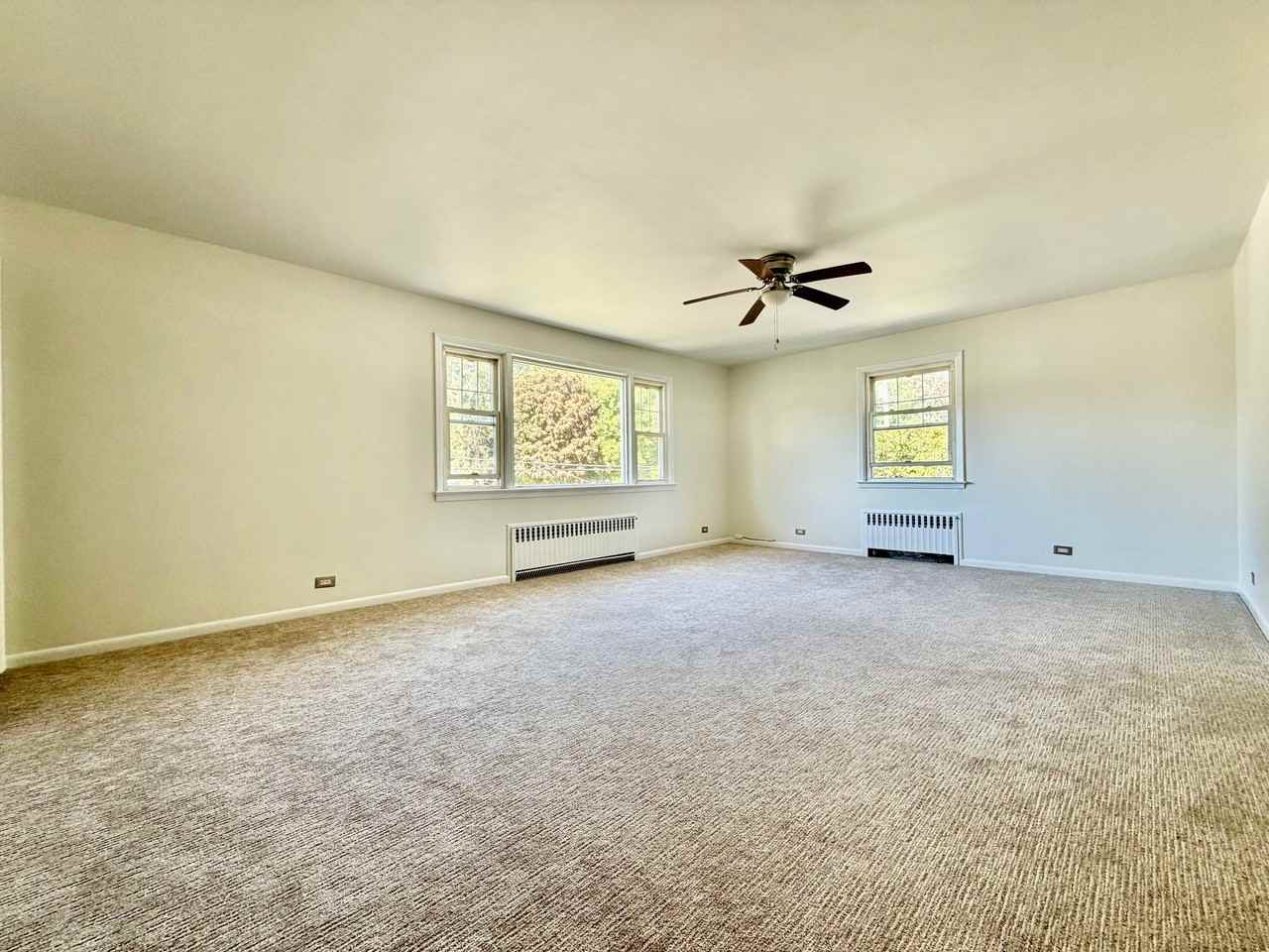 95 Northfield Ave - Photo 3 of 13