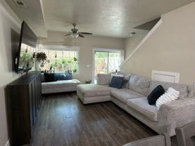 927 W Pierpont Ave - Photo 1 of 1