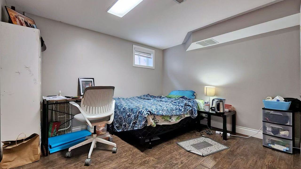 26 Glamis Ave - Photo 5 of 10
