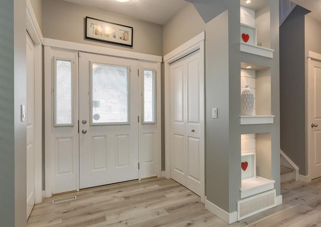 163 Skyview Pky Ne - Photo 2 of 38