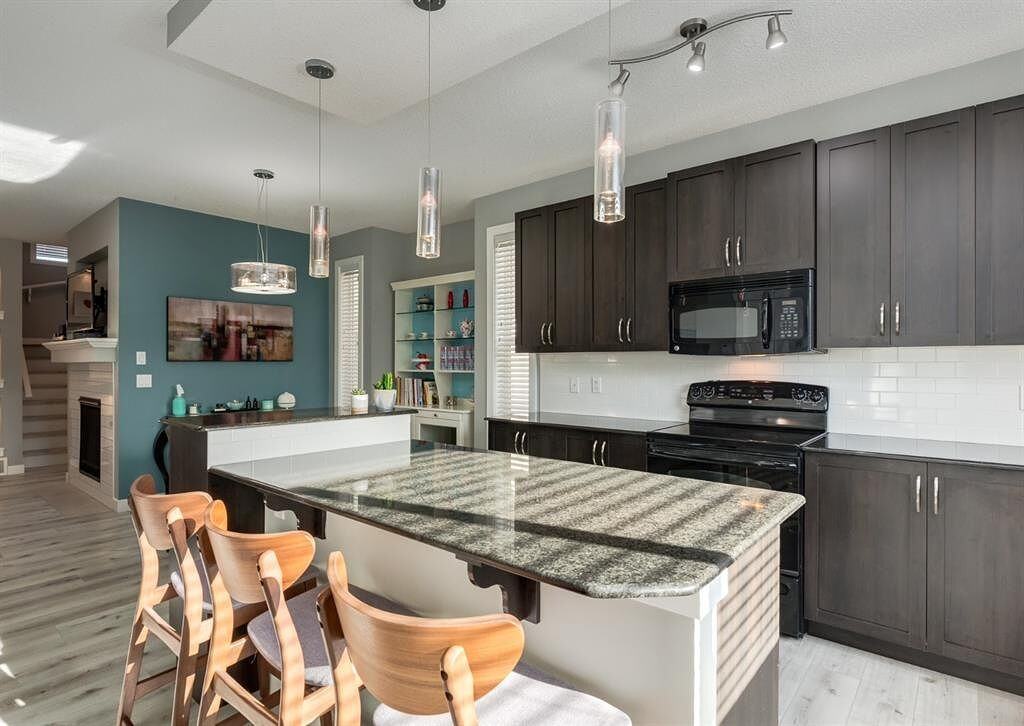163 Skyview Pky Ne - Photo 6 of 38