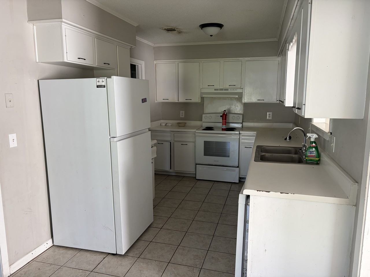 2403 Fortson St #NA - Photo 2 of 11