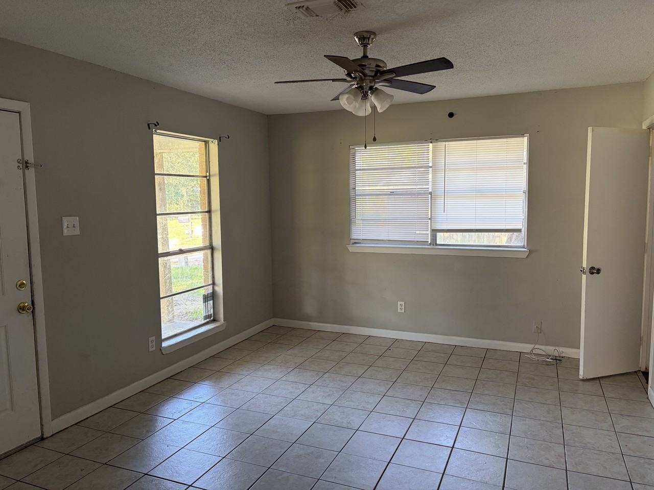 2403 Fortson St #NA - Photo 4 of 11